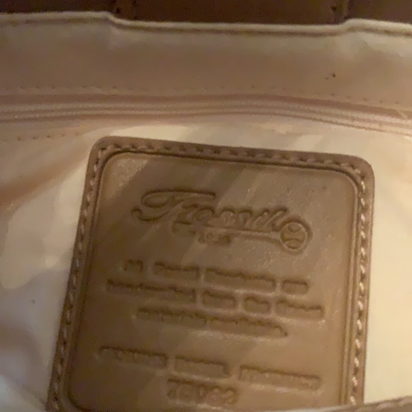 NWOT White Basket weave Fossil purse - Picture 10 of 10